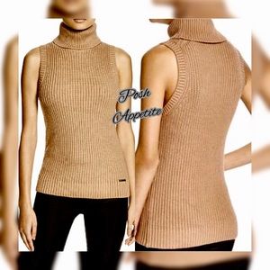 *** Michael Kors ribbed turtleneck
